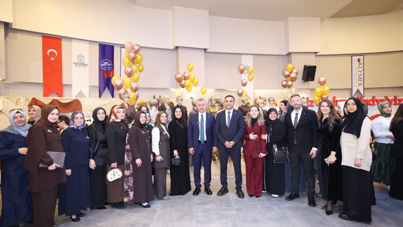 BAŞİSKELE KO-MEK SERGİ AÇILIŞINA BÜYÜK İLGİ  BAŞKAN BÜYÜKAKIN DA KATILDI